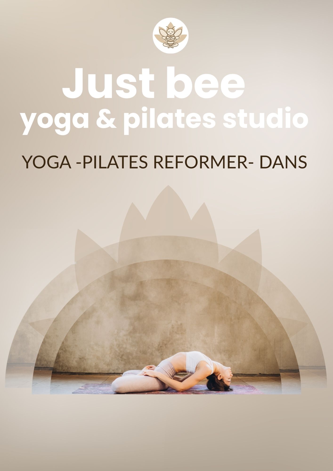 Velkommen til Just Bee Yoga & Pilates – et sted for styrke, ro og autentisk bevegelse.
Hos oss finner du yoga, pilates og et inkluderende fellesskap som gjør det enkelt å prioritere egen helse.